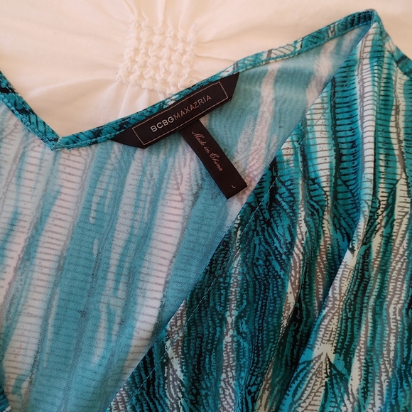 BCBG Maxazria marian teal cyan combo printed crossover wrap midi dress. Size L - Picture 6 of 8
